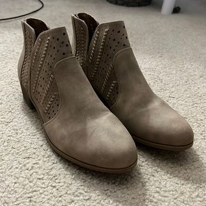 light brown bootie